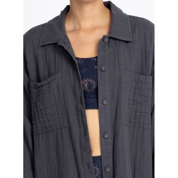 Johnny Was Tops - Calme Johnny Was Women Blue Gray Button Double Pocket Shacket Size Small $148